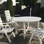 Zur Seebruecke N°2 * Даме